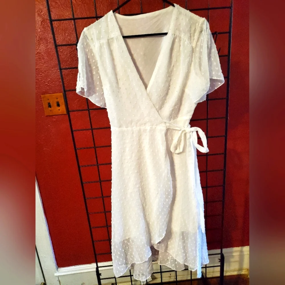 Dress - Picture 1 of 1